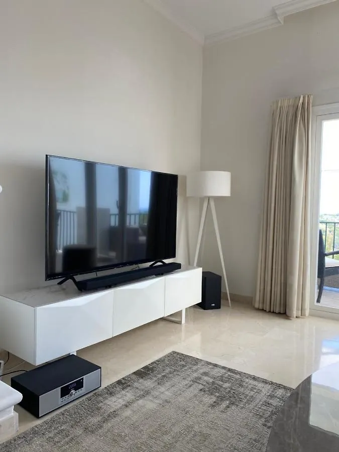 Luxury 3 Bedroom House At La Quinta Golf Course Ocean And Mountain View Benahavís 0*,  Espanha